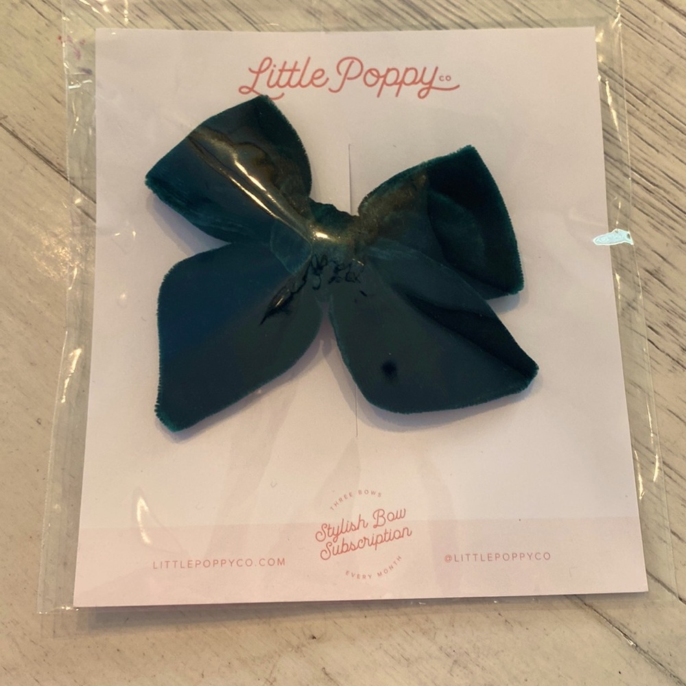 Green Velvet LPC bow
